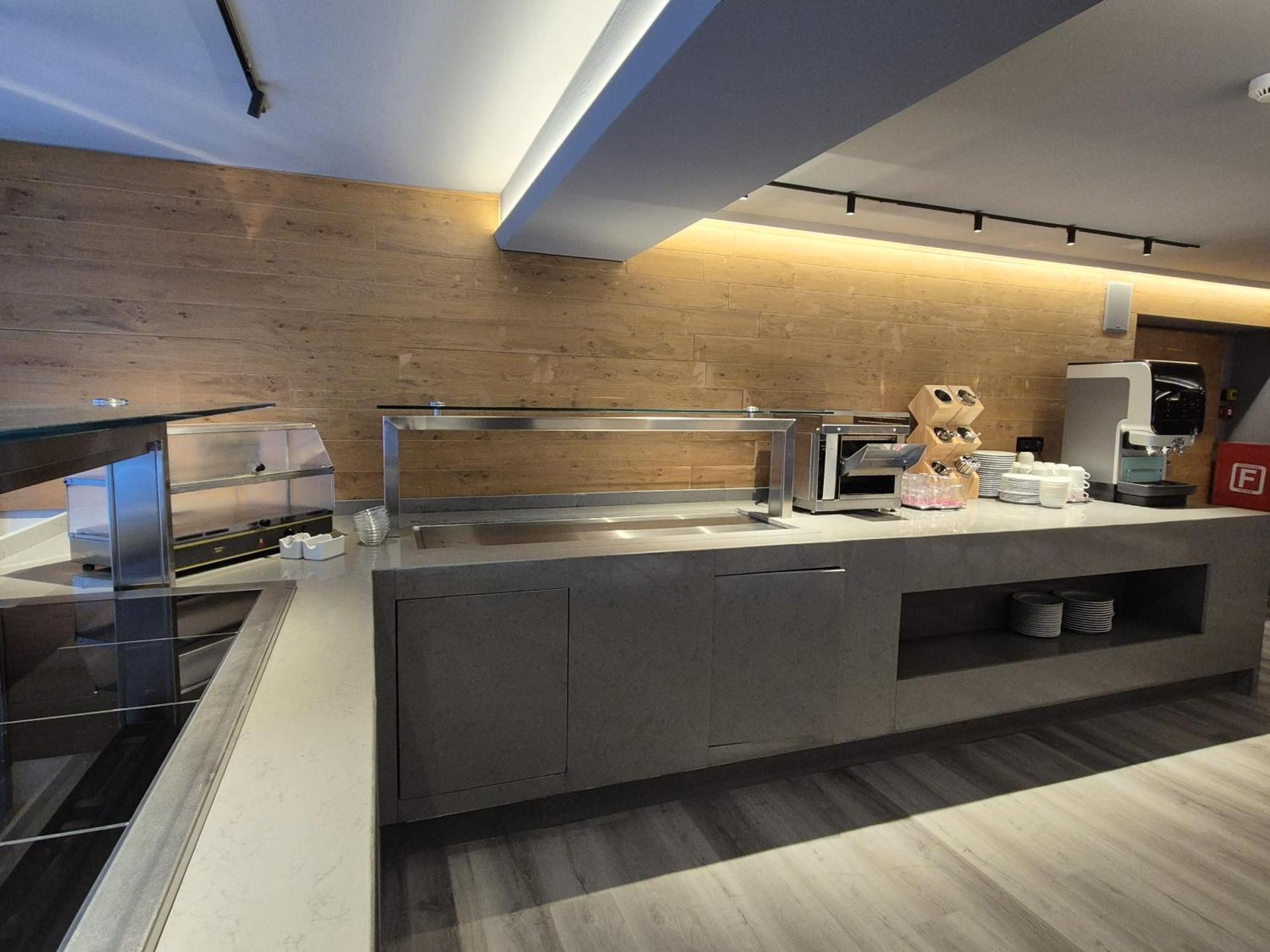 Alassia Hotel Афины Экстерьер фото